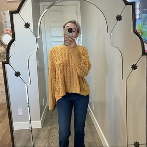 American eagle sweater